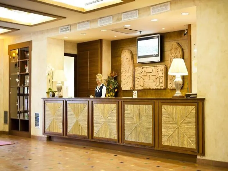 Portaventura Hotel El Paso - Includes Unlimited Access To Portaventura Park & 1 Access To Ferrari Land Салоу